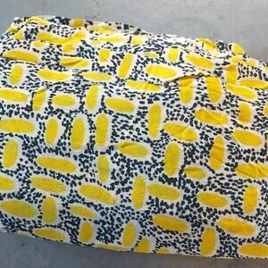 VTG fabric Yellow and Black Patterned abstract  flowy yardage
